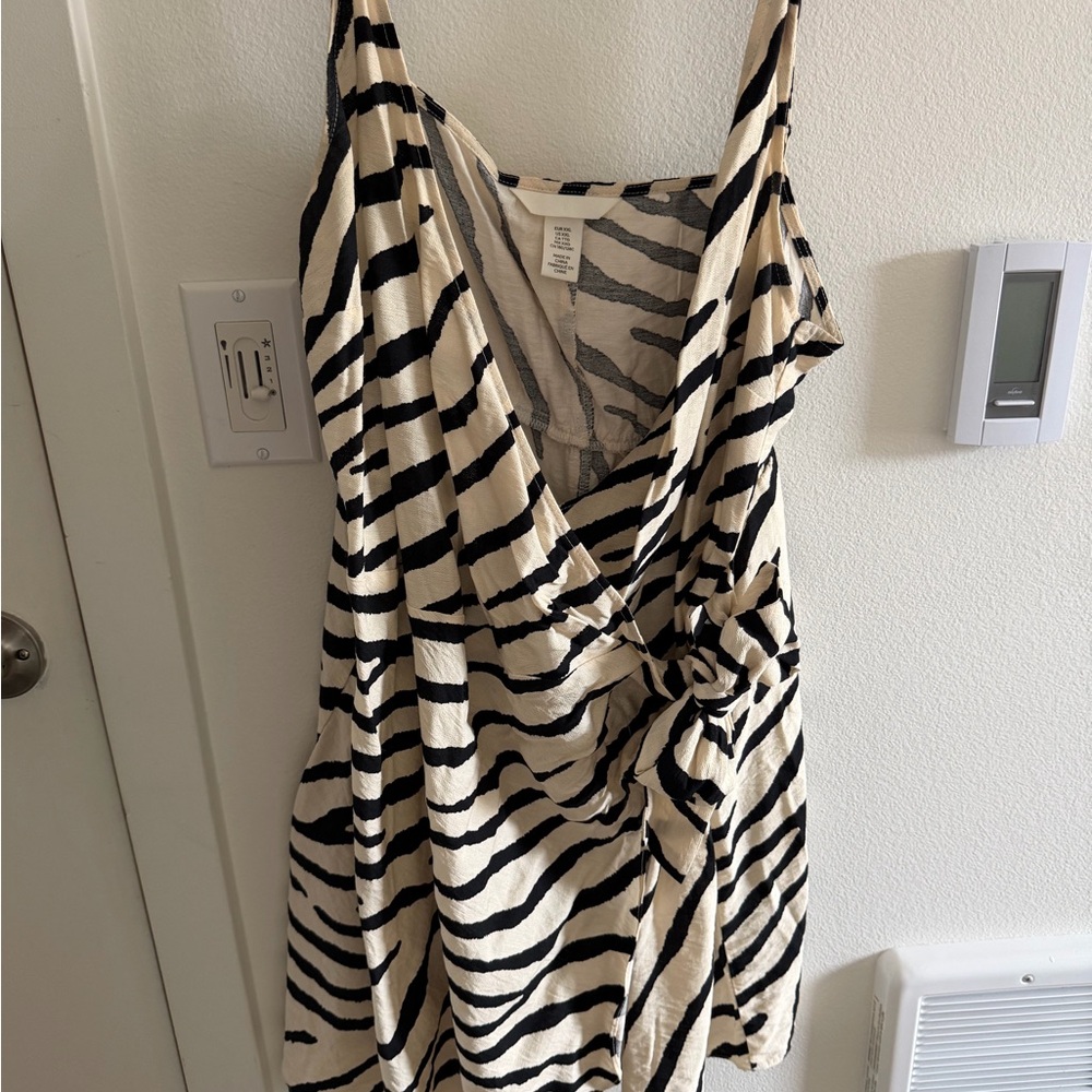 H&M Zebra-Pattern Wrap Dress in Cream and Black